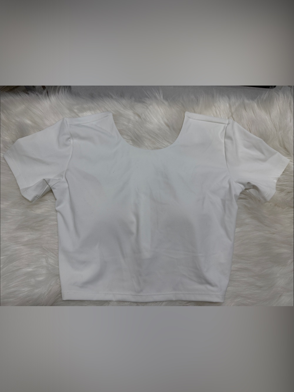 NWOT White Women's Scoop Neck Short Sleeve Backless Twist Crop Sexy Top - M
